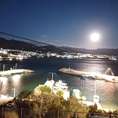 Εξοχη Και Θαλασσα Apartment Makrýgialos Екстериор снимка